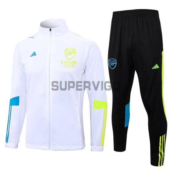 Chándal Arsenal: Comodidad y Estilo para los Verdaderos&nbsp;Aficionados